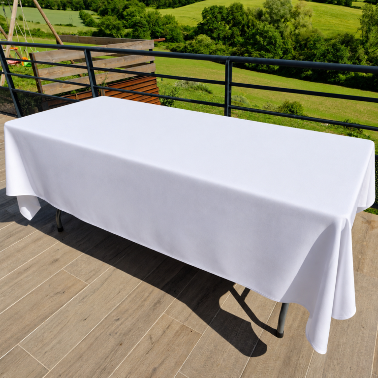 Table rectangulaire pour 6 personnes sans nappe incluse